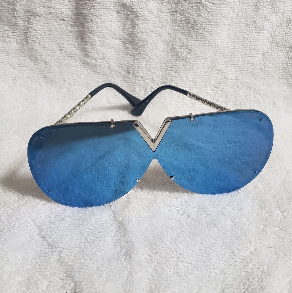 Blue Mirror Sunglasses